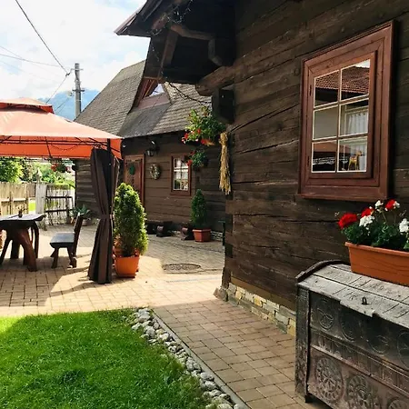 Tradicne Drevenicky Holubkovia V Terchovej I Mala Fatra I Janosikove Diery * Terchova